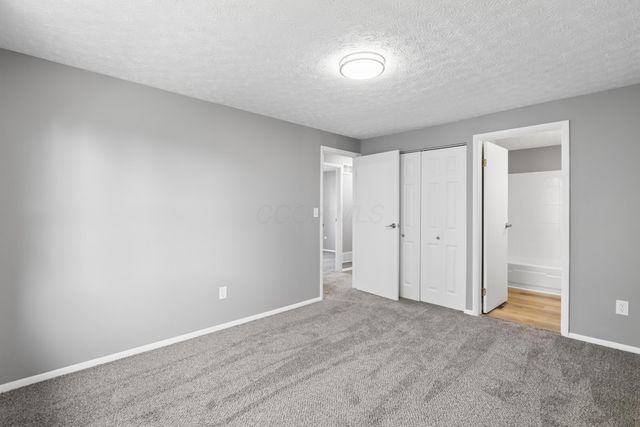 1300 Laurel Green Place, Galloway, OH 43119