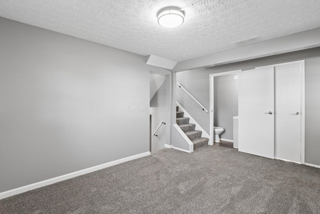 1300 Laurel Green Place, Galloway, OH 43119