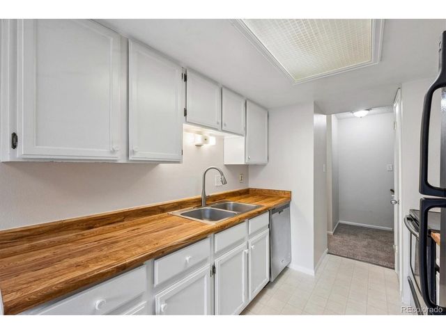 1848 S Ammons St D, Lakewood, CO 80232