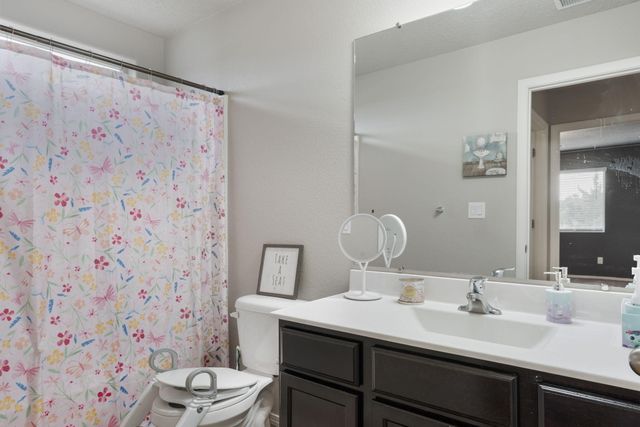 2301 Del Timbre Lane SW, Albuquerque, NM 87121