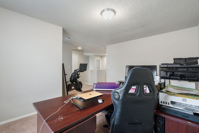 2301 Del Timbre Lane SW, Albuquerque, NM 87121