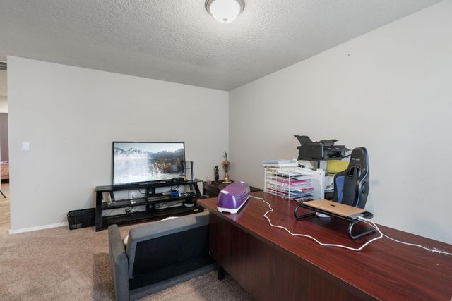 2301 Del Timbre Lane SW, Albuquerque, NM 87121