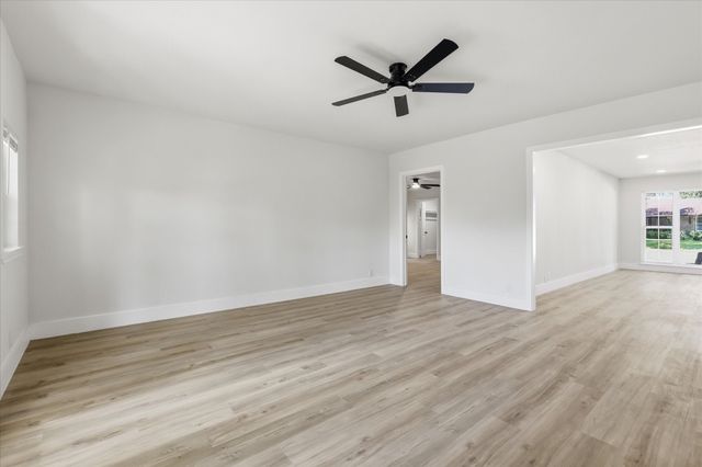 422 Grace Drive, Richardson, TX 75081