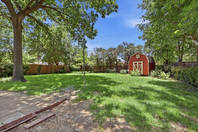 422 Grace Drive, Richardson, TX 75081