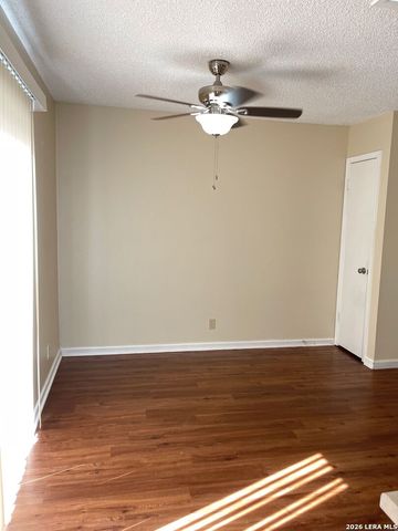 7319 HUNTSMAN RUN DR, San Antonio, TX 78249