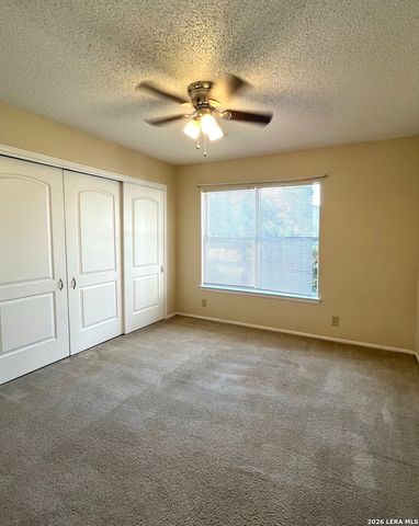 7319 HUNTSMAN RUN DR, San Antonio, TX 78249
