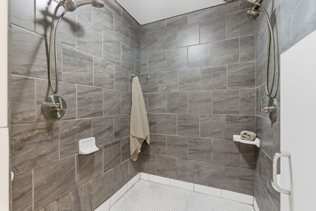 621 Old Forge Road, Valparaiso, IN 46385