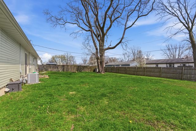 621 Old Forge Road, Valparaiso, IN 46385