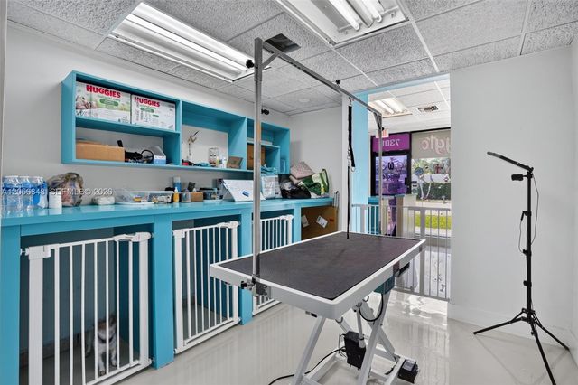 Dog Grooming Shop for Sale in Miami, Miami, FL 33173