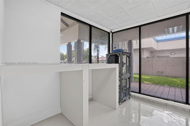 Dog Grooming Shop for Sale in Miami, Miami, FL 33173