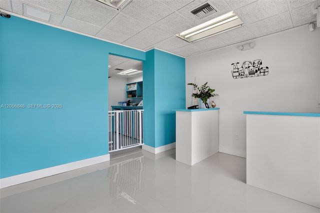 Dog Grooming Shop for Sale in Miami, Miami, FL 33173