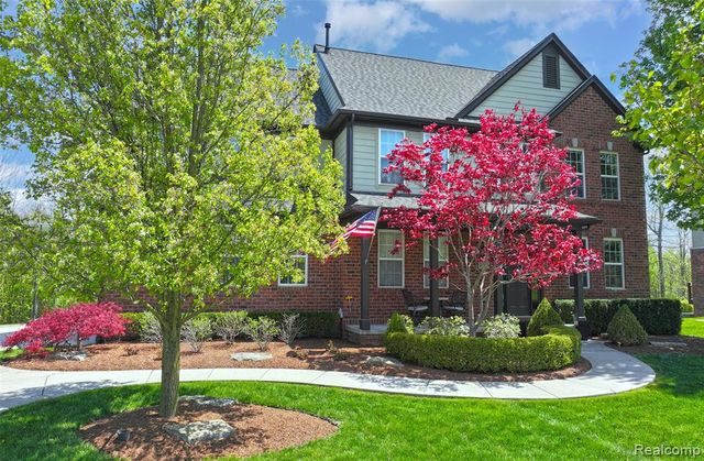 61036 Winterberry Drive, Washington, MI 48094