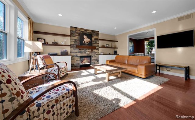 61036 Winterberry Drive, Washington, MI 48094