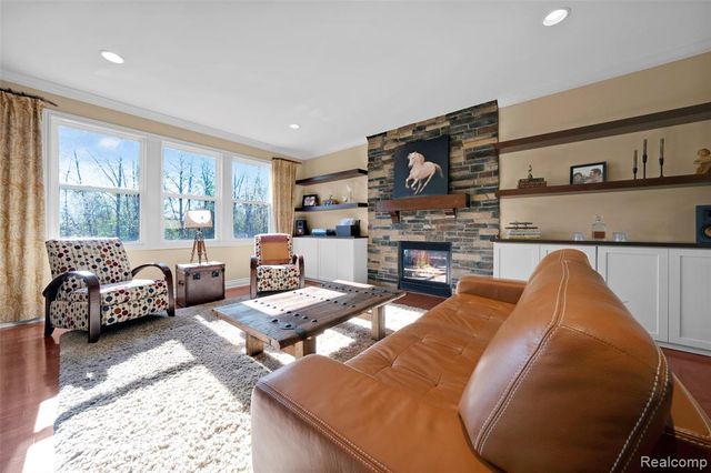 61036 Winterberry Drive, Washington, MI 48094