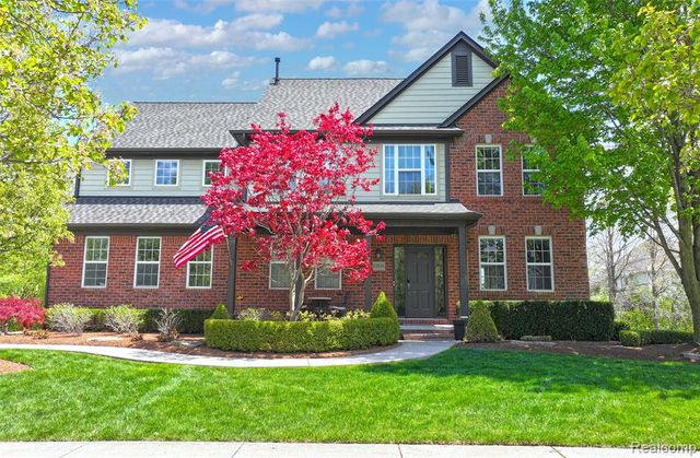 61036 Winterberry Drive, Washington, MI 48094