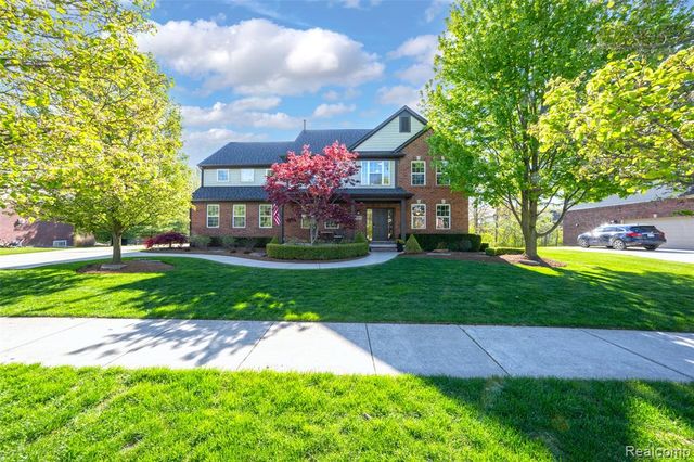 61036 Winterberry Drive, Washington, MI 48094