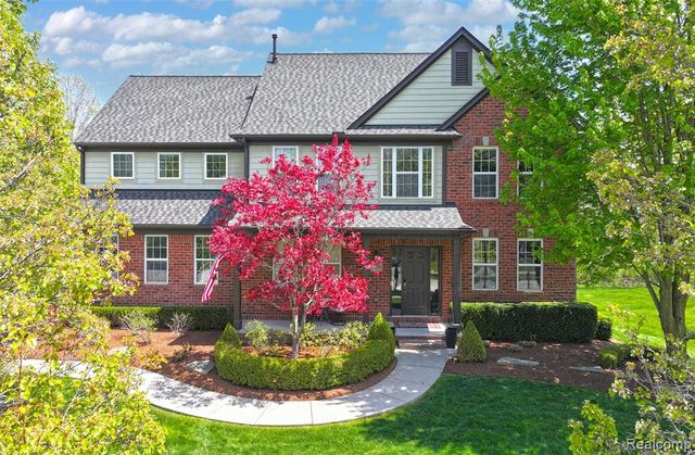 61036 Winterberry Drive, Washington, MI 48094