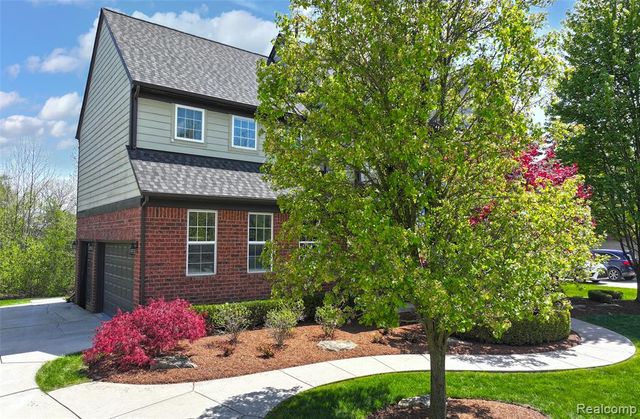 61036 Winterberry Drive, Washington, MI 48094