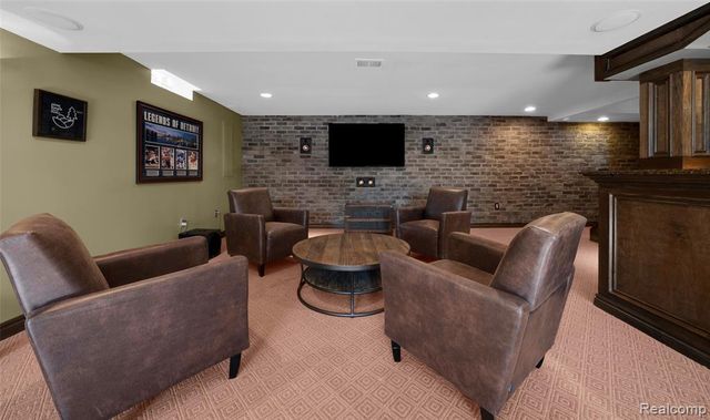 61036 Winterberry Drive, Washington, MI 48094