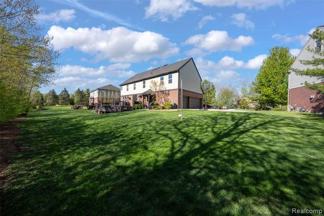 61036 Winterberry Drive, Washington, MI 48094