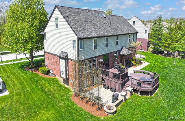 61036 Winterberry Drive, Washington, MI 48094