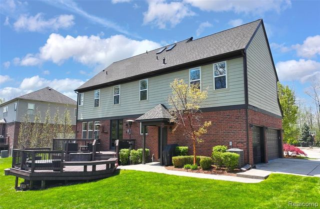 61036 Winterberry Drive, Washington, MI 48094