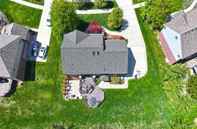 61036 Winterberry Drive, Washington, MI 48094