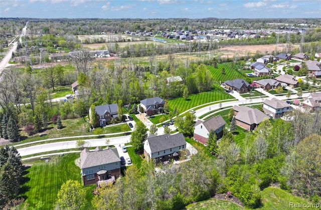 61036 Winterberry Drive, Washington, MI 48094