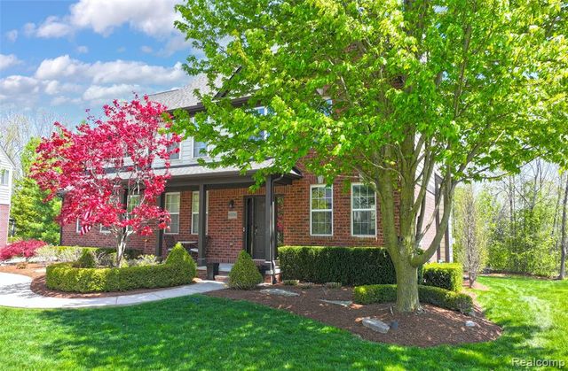 61036 Winterberry Drive, Washington, MI 48094