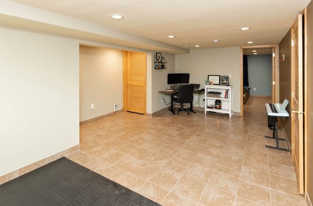 661 64th Street, Des Moines, IA 50312