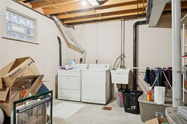 703 Cherry Blossom Ct, Delmont, PA 15626