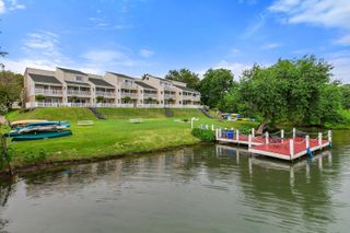 1818 S Lakeshore BLVD 31, Austin, TX 78741