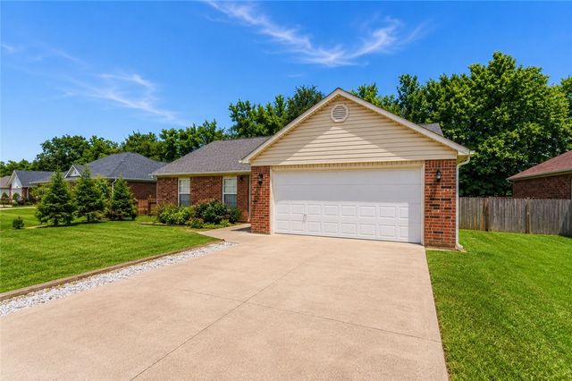 20676 Highland Drive, Springdale, AR 72764