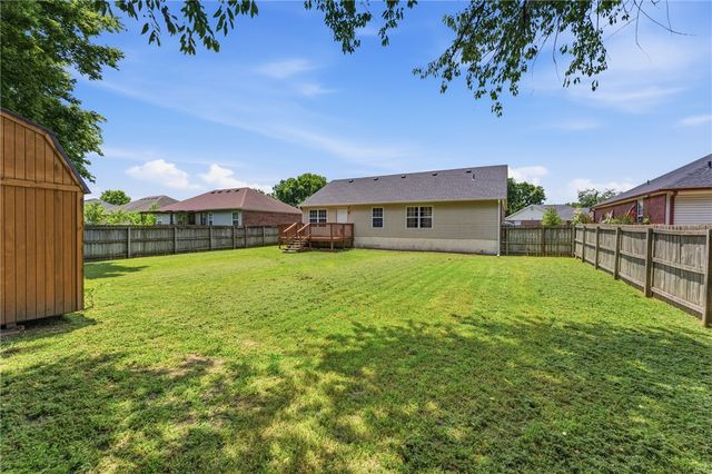 20676 Highland Drive, Springdale, AR 72764