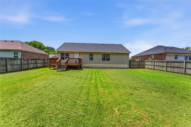 20676 Highland Drive, Springdale, AR 72764