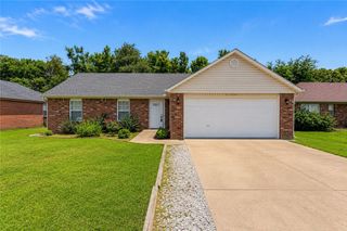20676 Highland Drive, Springdale, AR 72764