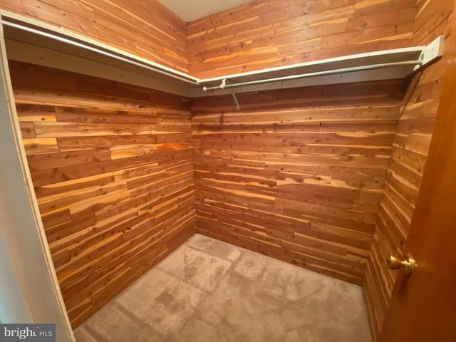 9 TRAVERSE DR, Plymouth Meeting, PA 19462