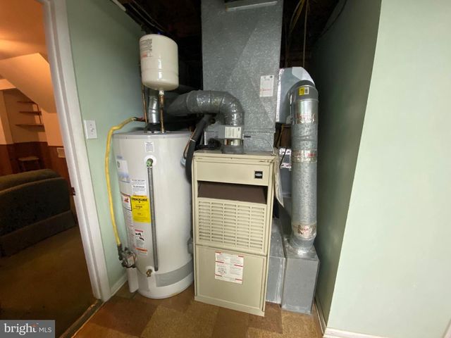 9 TRAVERSE DR, Plymouth Meeting, PA 19462