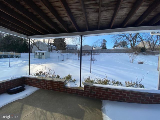 9 TRAVERSE DR, Plymouth Meeting, PA 19462