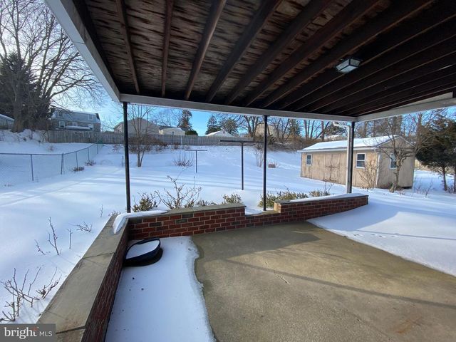 9 TRAVERSE DR, Plymouth Meeting, PA 19462