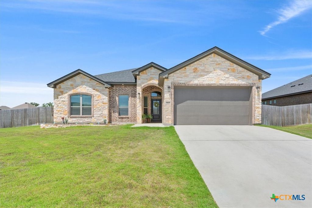 Image 1 of property listing at 5405 Espiritu Santo Drive, Belton, TX 76513