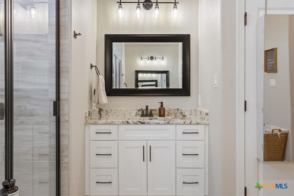Image 14 of property listing at 5405 Espiritu Santo Drive, Belton, TX 76513