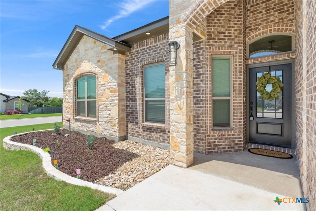 Image 24 of property listing at 5405 Espiritu Santo Drive, Belton, TX 76513