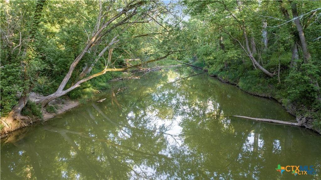 Image 38 of property listing at 5405 Espiritu Santo Drive, Belton, TX 76513