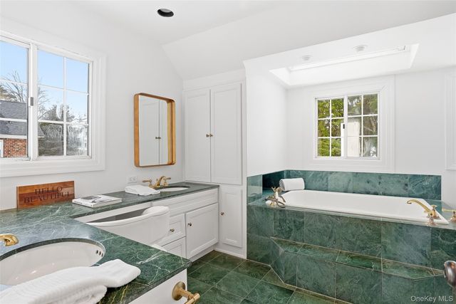 1 Oneida Street, Rye, NY 10580