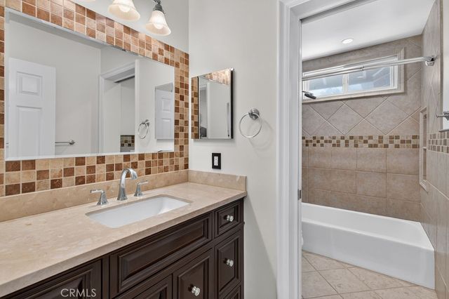 1 Bayporte, Irvine, CA 92614