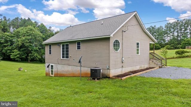 3528 SLATE MILLS RD, Sperryville, VA 22740