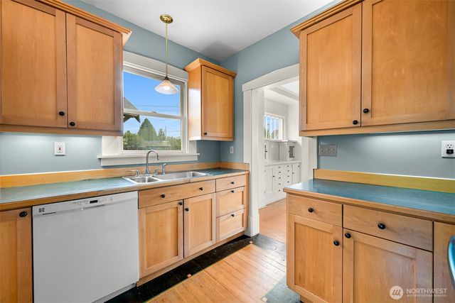 2615 Northwest Avenue, Bellingham, WA 98225