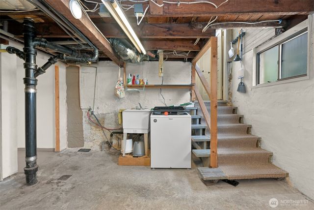 2615 Northwest Avenue, Bellingham, WA 98225