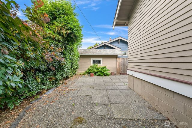 2615 Northwest Avenue, Bellingham, WA 98225